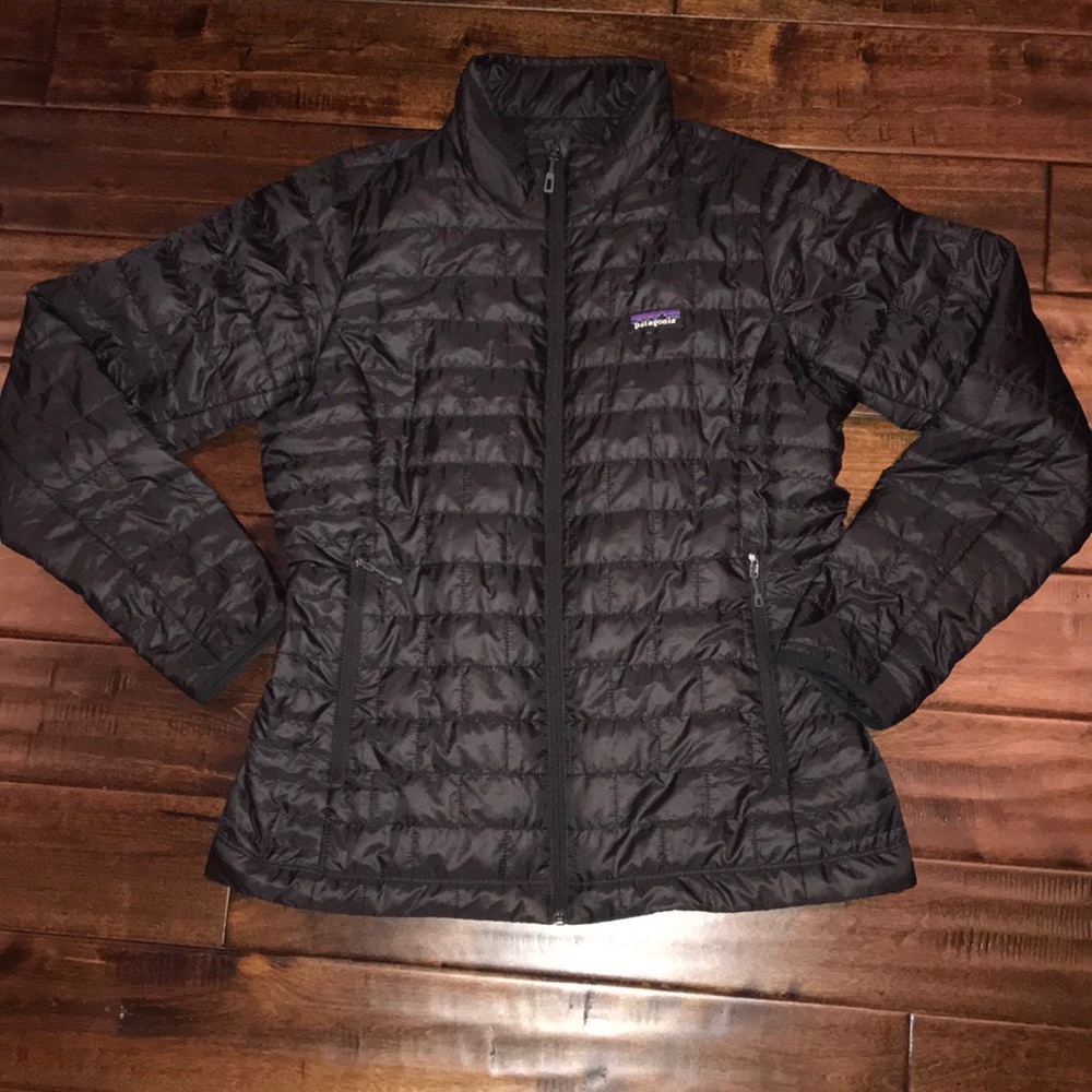 NWOT Patagonia Nano Puff women jacket